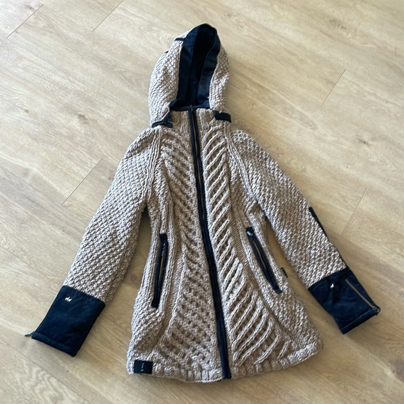 urku Jackets & Blazers - Urku alpaca coat large NWOT